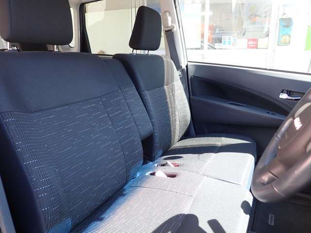 ご覧いただきましてありがとうございます！ぜひ、現車をご覧ください。お問合せ・ご来店の際は『カーセンサーを見た』をお知らせください(*^-^*)