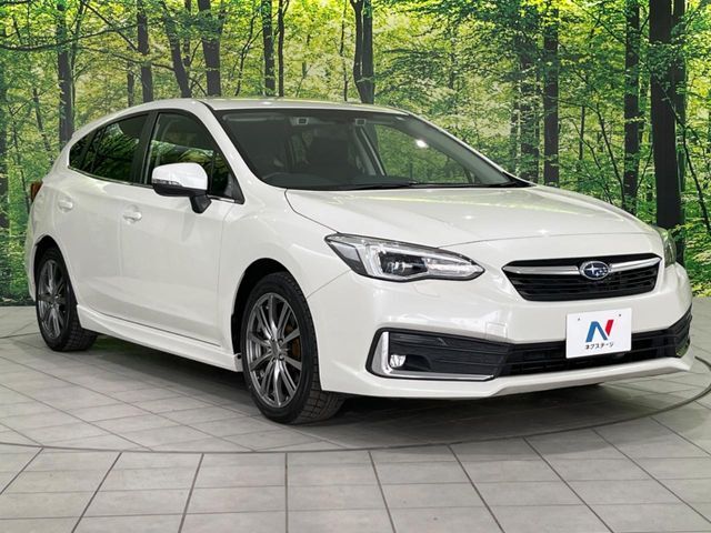 大好評のボディコーティング「弾スプラッシュコート」もご納車までに施工可能。通常のガラスコートと異なる、耐久年数6年の無機質ガラスコーティングが、ボディをキレイな状態に保ってくれます。