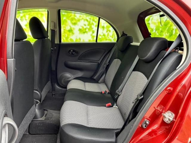 WECARSでは各商談席に大型モニターをご用意しております！見やすい大画面でゆったりと全国の在庫をご覧いただけます！是非ご来店お待ちしております！