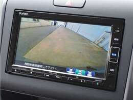 ◆バックカメラ◆リバースにするだけで映ります、後方の安全確認や、狭い駐車場での車庫入れ、雨の日や夜間など視界の悪い時に便利です！安全にバックする為には欠かせない装備です。