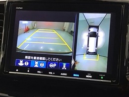 全方位モニターがついています！　車の周囲を360°安全確認できるので、普段の駐車はもちろんの事、縦列駐車や幅寄せの際にも活躍してくれますよ。