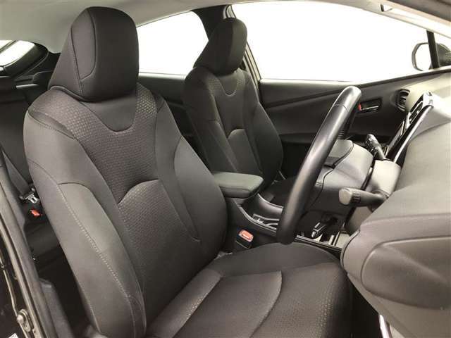 納車前にしっかり点検してお渡ししております。全店舗サービス工場も併設しております。納車後も安心してお任せ下さい。