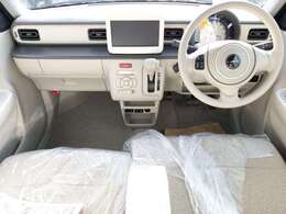 運転者にとっては日々使用することとなる運転席です。運転席が快適だと運転に集中することができますね。