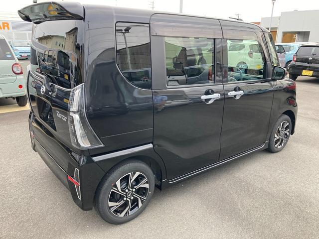 ご納車前には、法定12ヶ月点検相当の点検を実施いたします。プロの整備スタッフが点検をするので、安心して中古車にお乗りいただけます。
