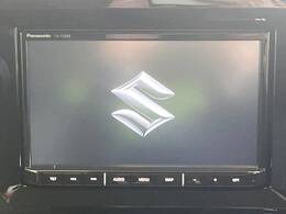 【純正8型ナビ】人気の純正ナビを装備。オーディオ機能も充実しており、Bluetooth接続すればお持ちのスマホやMP3プレイヤーの音楽を再生可能！毎日の運転がさらに楽しくなります！！