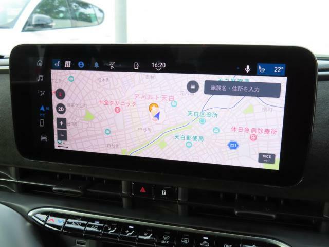 Apple Carplay, Android auto 対応、10.25 インチ ディスプレイを採用。