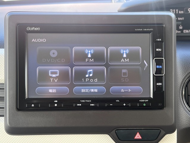 純正インターナビ付きでフルセグ・DVD再生・Bluetoothなど付いてとても便利な車両です♪