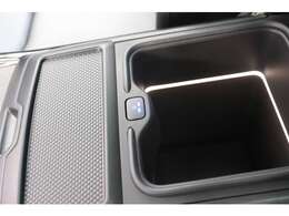 ホットクライメントパック。255,000円。フロントセンターコンソール急速クーラーボックス、空気清浄システムプロ、プライバシーガラス。