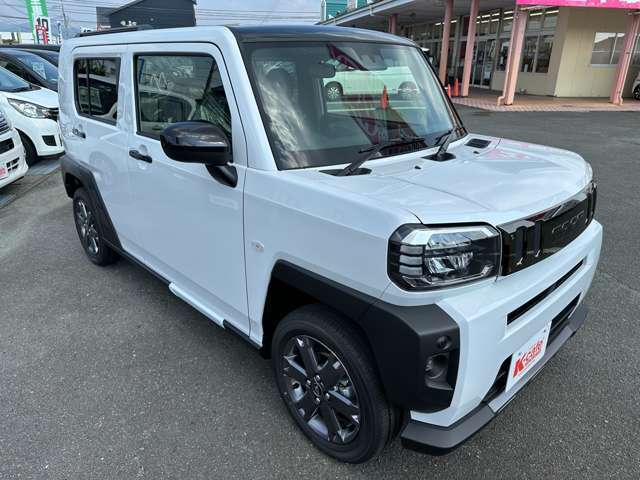 【届出済未使用車の得する価格】大量仕入れにより車両価格が割安な上重量税は払い込み済みで、登録月によっては取得税もかかりません。