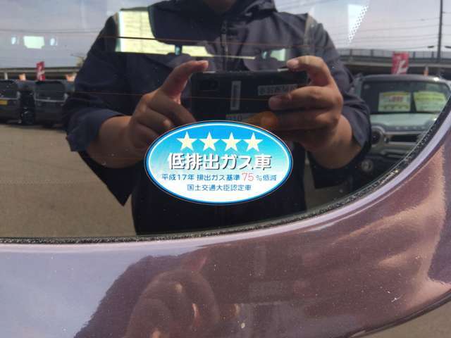 純正SDナビ☆フルセグTV☆DVD再生☆BLUETOOTH☆バックカメラ☆ETC☆ベンチシート☆本革巻ハンドル☆電格ミラー☆スマートキー2コ☆プッシュボタン☆HIDランプ☆フォクランプ☆オートエアコン