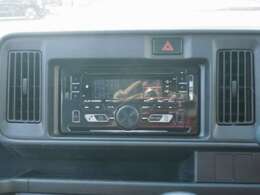 第三者機関による日本自動車鑑定協会（JAAA）が、すべての当店販売車両を鑑定し鑑定書を一台一台に発行していただいております。鑑定書の他に車両コンディションノートも付いているので、一目で状態が解ります。