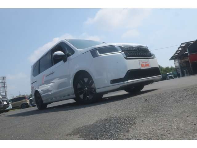 ご自宅まで無料で陸送納車いたします。一部地域は無料陸送の対象外ですが、陸送納車は全国対応可能ですのでお気軽にスタッフまでご相談ください。一部の離島など陸送できない地域もございます。