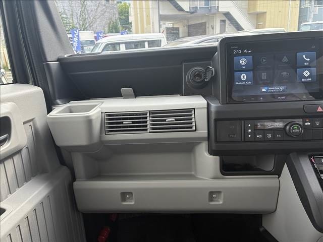 禁煙車！ワンオーナー！充電走行245k！ディスプレイオーディオ！アップルカープレイ＆アンドロイドオート付！バックカメラ！シートヒーター！ホンダセンシング！アダクティブレーダークルーズ！2トーンカラー！