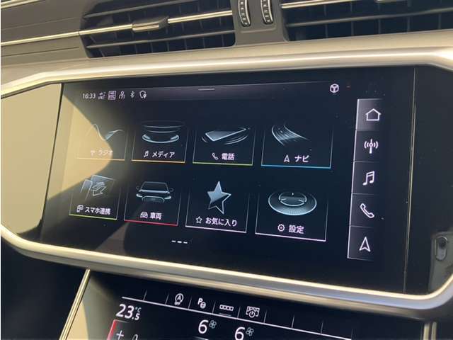 りんくうタウン駅直ぐに店舗がございます。りんくうプレミアム・アウトレットのお買い物と合わせてご来店される方も多くいらっしゃいます。お気軽にご来店くださいませ。