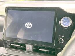 【10.5インチワイドナビ】高級感とインパクトのある大型ワイドナビを装備。各種オーディオ操作はもちろん、横長ワイド画面でのマップ2分割表示など、利便性も高いナビです♪