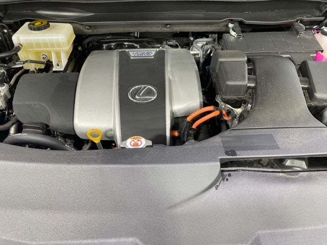 親切・丁寧な専門メカニックスタッフが応対！・車検・点検整備・事故等の修理などアフターサービスも安心。お車のカスタマイズもネクステージのサービススタッフまでご相談ください！