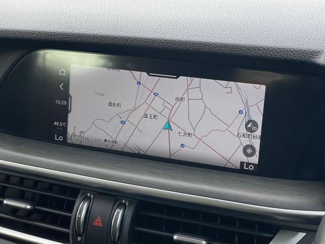 LIBERALAでは多種多様の車種をご用意させていただいております。お客様がご納得いくまで、そのお車の持つ特性を五感すべてで感じ取っていただける場をご提供します。