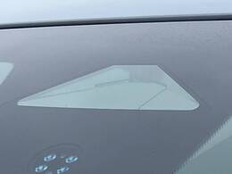 【ホンダセンシング】走行中に前方の車両等を認識し、衝突しそうな時は警報とブレーキで衝突回避と被害軽減をアシスト。より安全にドライブをお楽しみいただけます。