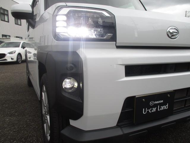 明るく照らしてくれるLEDヘッドライトを搭載。フォグランプ付きです。