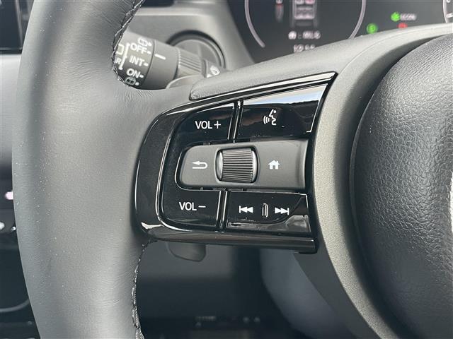 【運転席操作部】快適なドライブを楽しむための機能が装備されています！運転席から触れるので、使いやすいです！除菌プランいれていただくと、さらに清潔で安心していただけます！