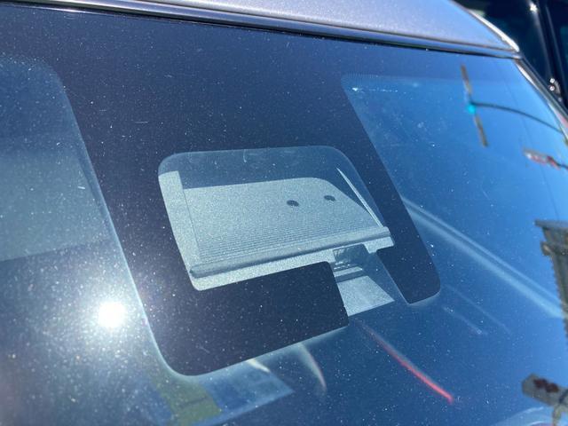 【衝突被害軽減ブレーキ】前方の車両や歩行者を検知し、ブザー音や表示によって警告！衝突の可能性が高まるとブレーキ踏力をアシストしてくれますが、あくまでもサポートですので運転手の判断・操作が大事です☆