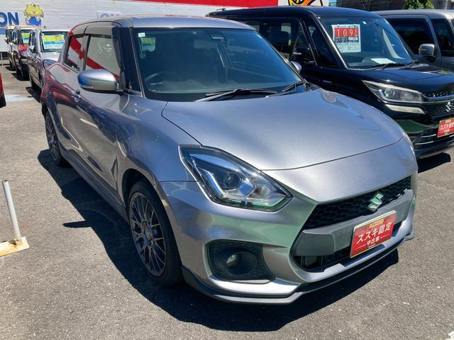 車体色　プレミアムシルバーメタリック