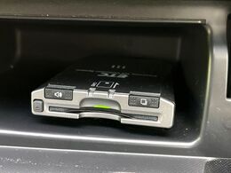 【ETC】高速道路の料金所をストレスなく通過！話題のスポットやサービスエリアに多い「スマートIC」利用時は必須のアイテムです。当店でセットアップを実施、ご納車当日からすぐにご利用いただけます！