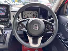 【　ステアリング　】運転席周りに大きな傷、汚れ、へたりなどなく良質な状態です！