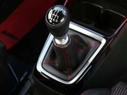 6速マニュアル☆クラッチのすべり感もなくマニュアル車でよくダメになるシフトのリンケージのガタもありません！