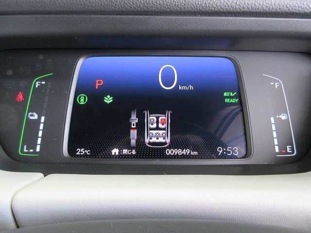 大型液晶メーターで、とても見やすい表示になりました。速度表示やHonda SENSING作動表示など、分かりやすく表示することで見やすさを追求しました。