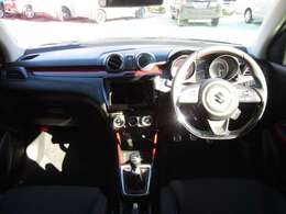 目立った傷もなく、きれいな状態です。