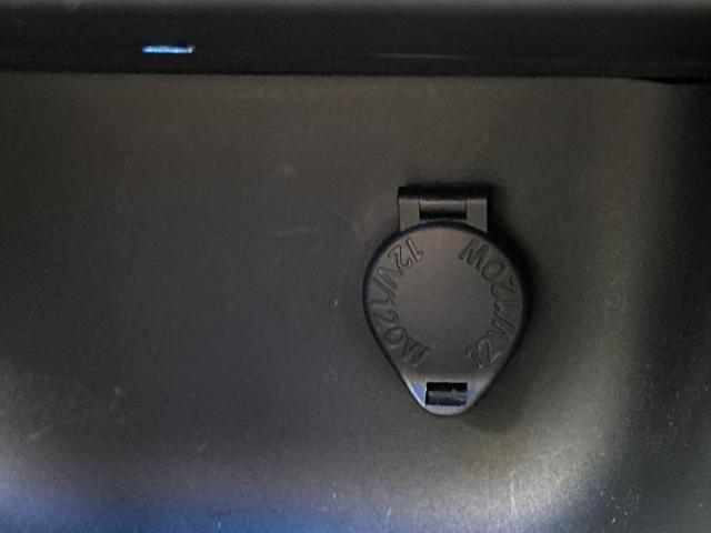 国産車から輸入車まで多様なお客様のニーズのお応えできるように、全国規模で豊富な在庫展開！車のことならWECARSへ！