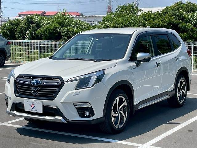 自動車と一緒に任意保険もご相談下さい。専任スタッフがお車にに合った内容をご提案させていただきます。