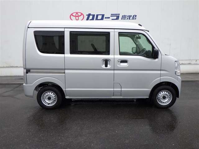 車が気になられましたらお電話かメールでお問い合わせください。他のお客様と商談が重なる場合が増えて来てますので事前にご確認ください。