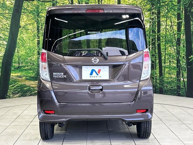 安心の最長10年・走行無制限保証（有償）をご用意。保証内容も充実はもちろん、無料点検＆オイル交換や、年中無休の全国・24時間ロードサービスも付帯されておりますのでご安心下さい。