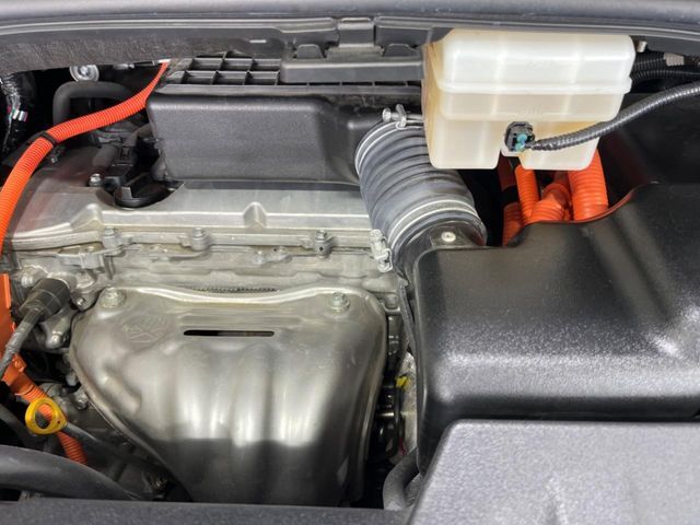 親切・丁寧な専門メカニックスタッフが応対！・車検・点検整備・事故等の修理などアフターサービスも安心。お車のカスタマイズもネクステージのサービススタッフまでご相談ください！