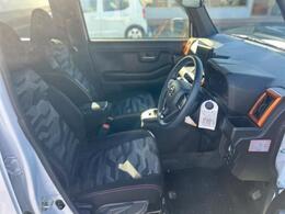 「この車の写真をもっと見たい」「状態が気になる」「この装備はついている？」どんな小さな疑問でもお気軽にお問い合わせください！