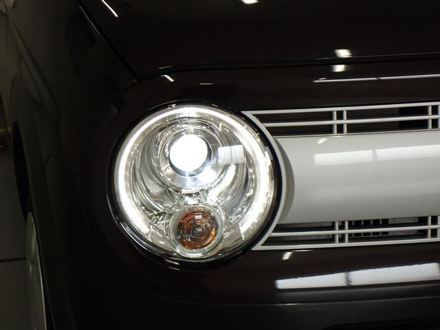 ライトを点灯した瞬間から、最大の光量を発揮することができるLEDヘッドランプを装備しています。