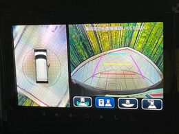 【全方位モニター用カメラ】専用のカメラにより、上から見下ろしたような視点で360度クルマの周囲を確認することができます☆死角部分も確認しやすく、狭い場所での切り返しや駐車もスムーズに行えます。