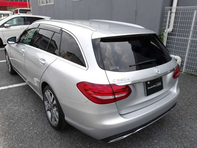 弊社では厳選された高品質車のみをメルセデス認定中古車（サーティファイドカー）としてご提供させて頂いてあります。