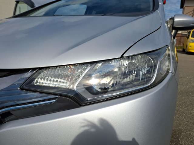 HID・LEDに変更やヘッドライト黄ばみ取り、ライトコーティング等お気軽にご相談ください。