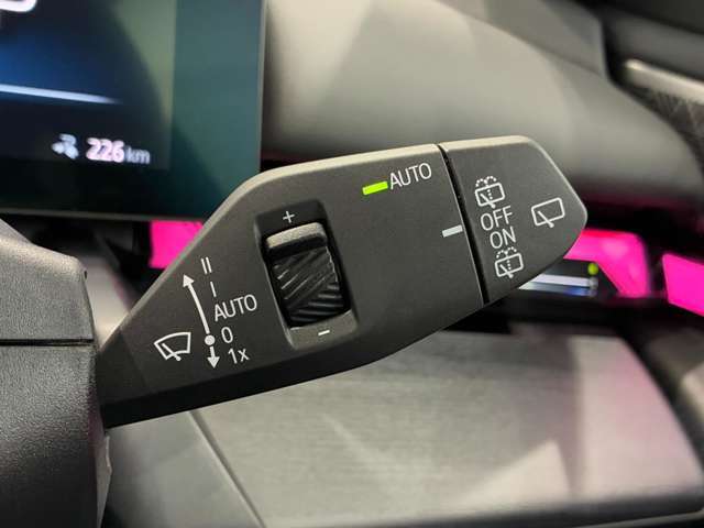 日本全国ご納車可能です。　遠方の方もご安心ください。お客様の管轄の陸運事務所にてご登録後、ご自宅までお車をお持ちいたします。弊社では、北海道から沖縄まで全国に販売実績がございます。