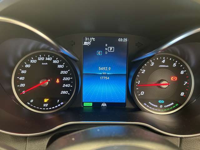 【五感で較べる】のコンセプトのもと、全車試乗（一部対象外）も可能となっております。お気軽にスタッフにお尋ね下さい！！