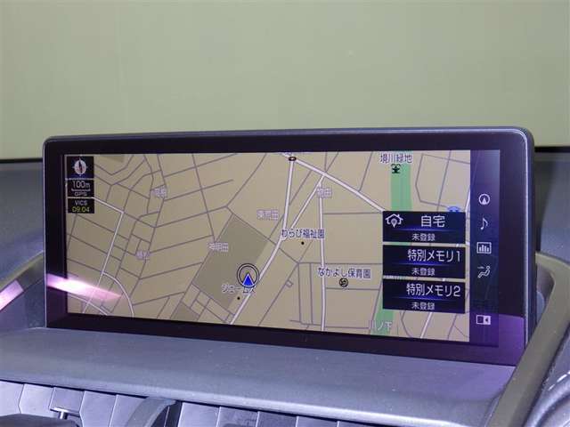 「ブラインドスポットモニター」「アクセサリーコンセント AC100V・100W」などのオプション付きです。