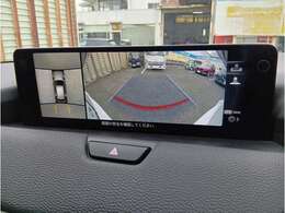 360°ビューカメラ付きで駐車もラクラク♪