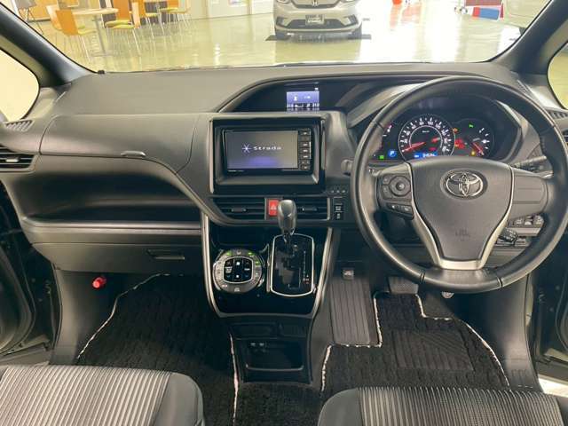 車内はルームクリーニングを施しております！消臭、除菌もしておりますが、万が一がありますので、タバコの臭いやペットの臭いが気になる方は、気軽にお申し付け下さい！