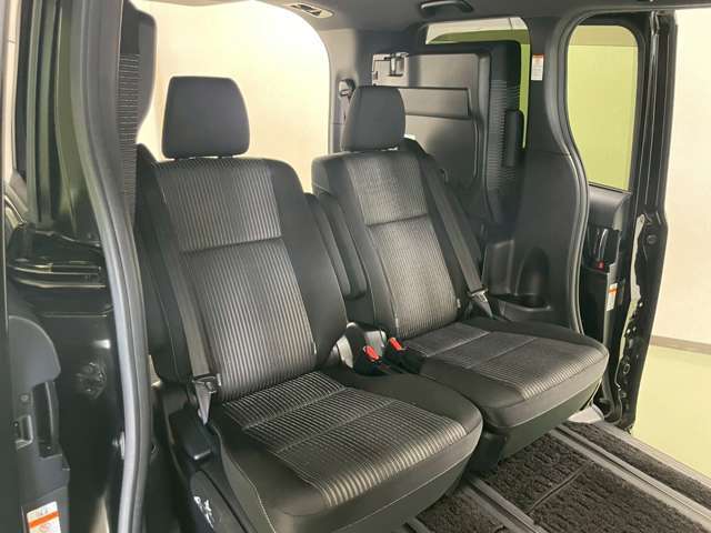 納車の際には点検整備を実施し、納車致します。ご購入後の整備や修理はサービス工場にてしっかりと行わせ頂ますので、ご購入後のアフターサービスもお任せください！！