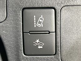 【トヨタセーフティセンス】走行中に前方の車両等を認識し、衝突しそうな時は警報とブレーキで衝突回避と被害軽減をアシスト。より安全にドライブをお楽しみいただけます。