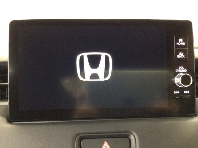 Honda　CONEECT対応で、更に便利が広がったナビディスプレーです♪フルセグTVとFM/AMラジオもお聞きいただけます♪