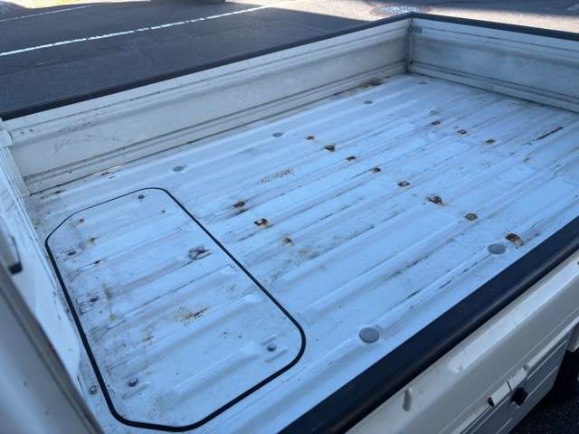 格安レンタカーも取扱っております！レンタカー保有台数は30台ございます。長期のレンタカーもできますのでご相談くださいませ！